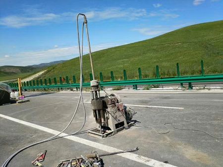 板桥镇公路地基基础注浆加固